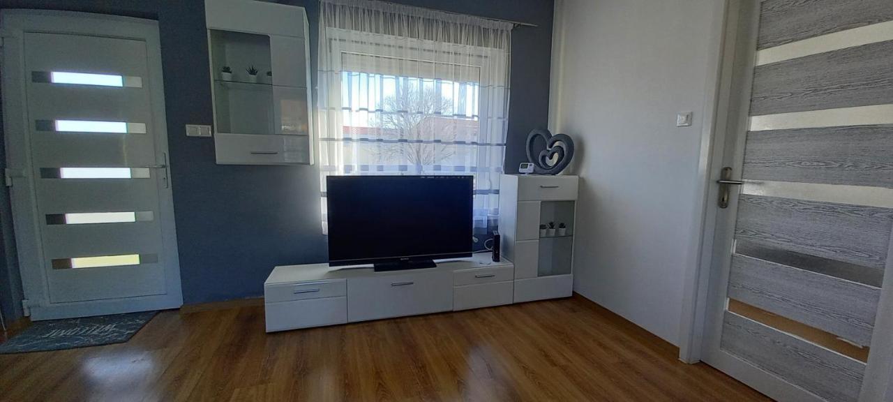 Be-Le-Valo Apartman Szecseny Экстерьер фото